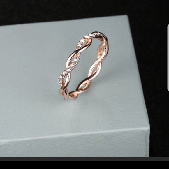 Dainty Rose Gold Tone Twist Classical  Ring A8 - Picture 2 of 3